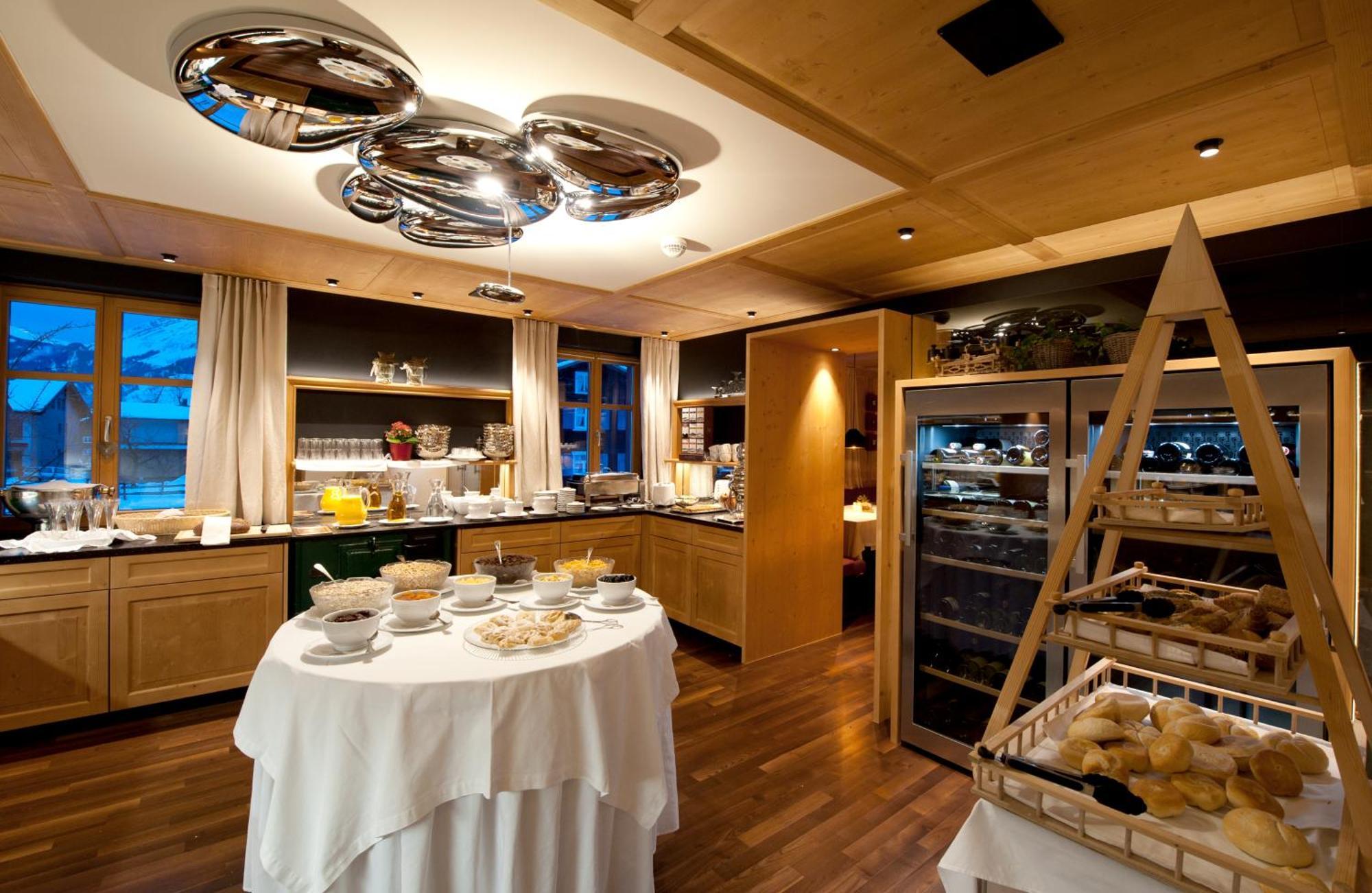 Hotel Gasthof Adler Schoppernau Kültér fotó